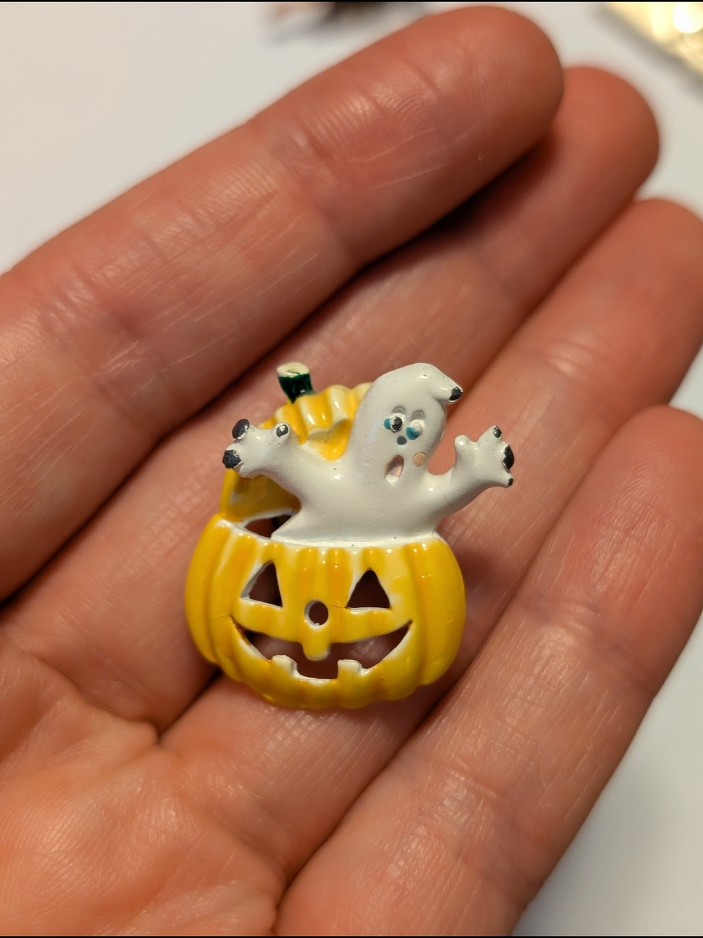 Vintage Halloween Witch, Clown And Pumpkin Brooch Lot - Picture 4 of 6